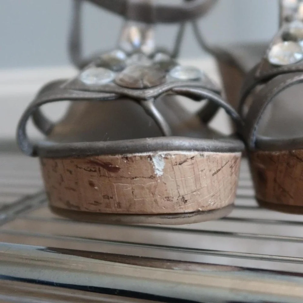 Vintage LEI Silver and Grey Wedge Sandals with Stone‎ Detailing - Picture 8 of 8